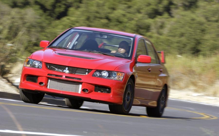  Mitsubishi Lancer Evolution IX MR 2007 года  (фото 25 из 129)